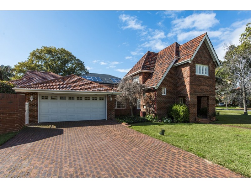14 Hobbs Avenue, Dalkeith WA 6009