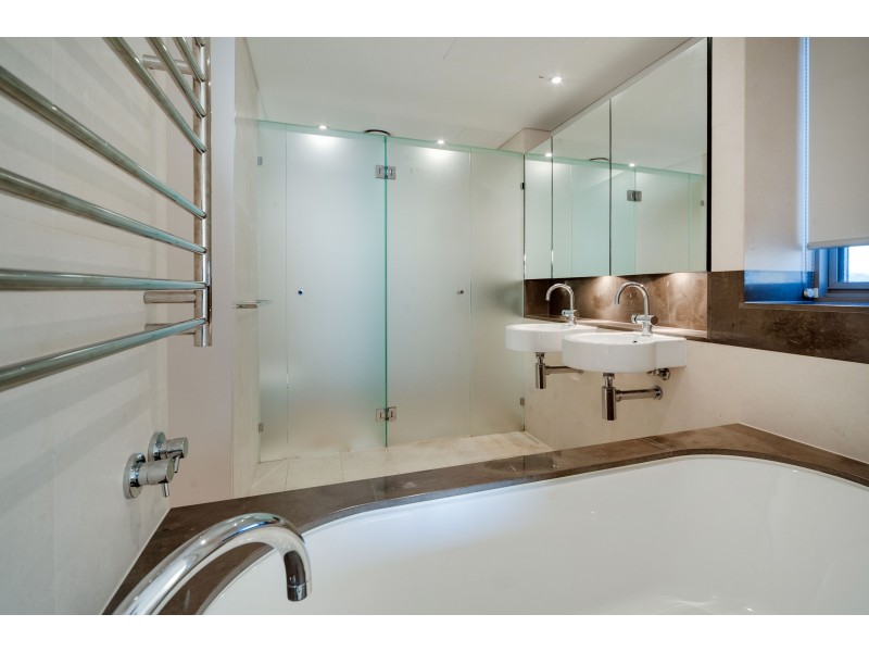 12/21 Ocean Drive, North Coogee WA 6163