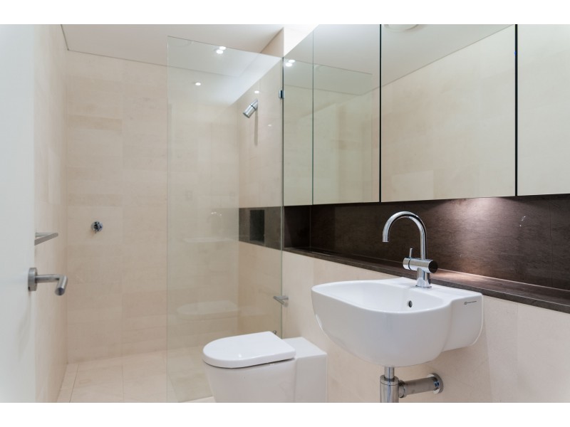 12/21 Ocean Drive, North Coogee WA 6163