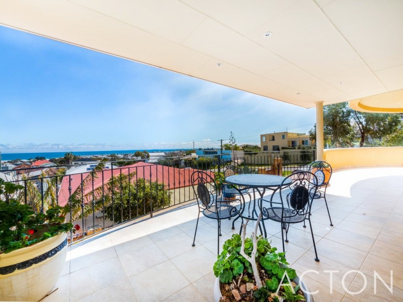 11 Beard Street, Beaconsfield WA 6162