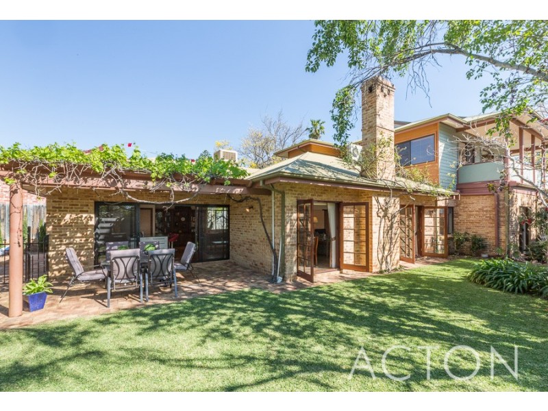 3 Grainger Drive, Mount Claremont WA 6010