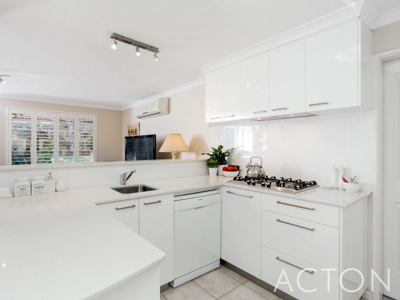 5/13 Kitchener Road, Melville WA 6156