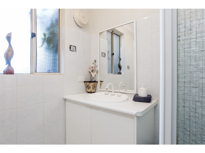 5/13 Kitchener Road, Melville WA 6156