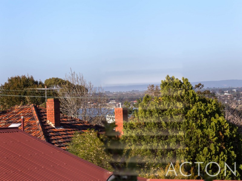 5/13 Kitchener Road, Melville WA 6156