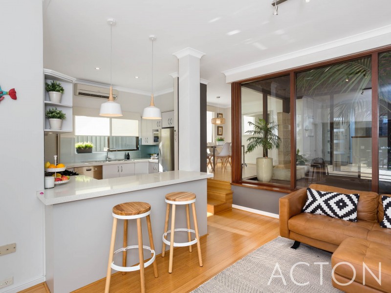 8 Edwards Street, Booragoon WA 6154
