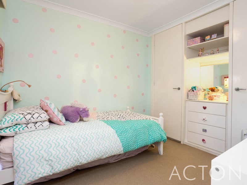 8 Edwards Street, Booragoon WA 6154