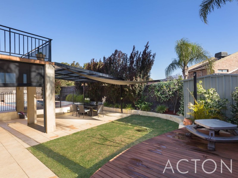 8 Edwards Street, Booragoon WA 6154