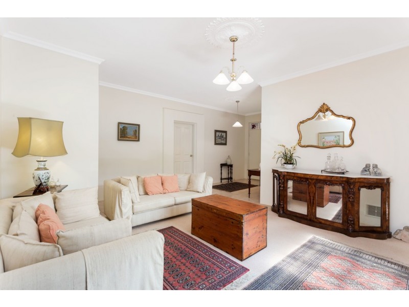 21 Jubaea Gardens, Mount Claremont WA 6010