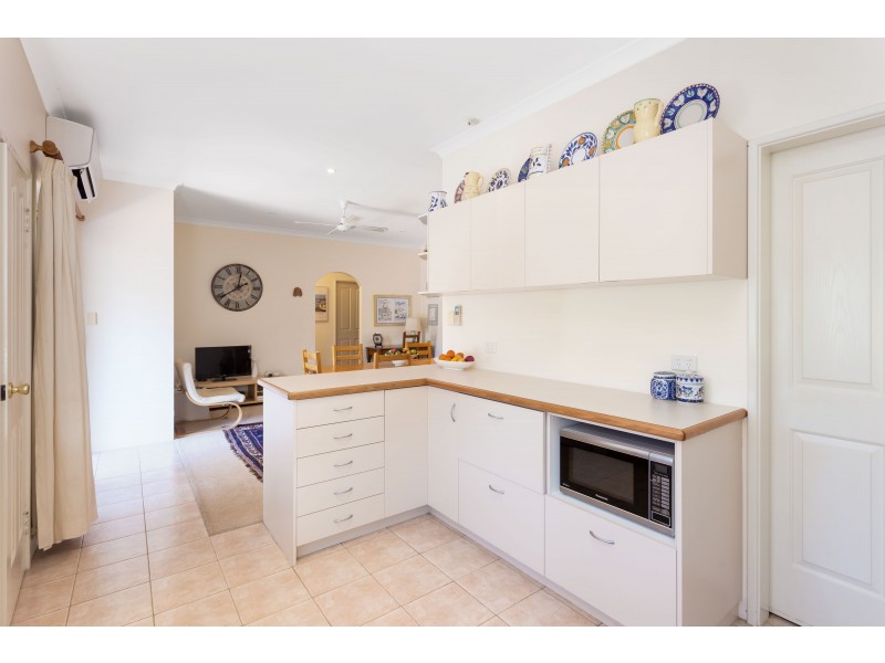 21 Jubaea Gardens, Mount Claremont WA 6010