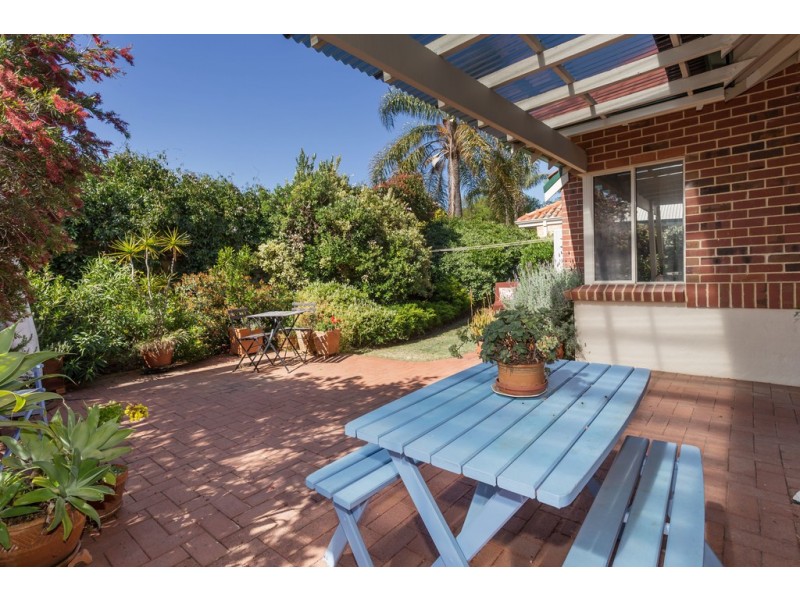 21 Jubaea Gardens, Mount Claremont WA 6010