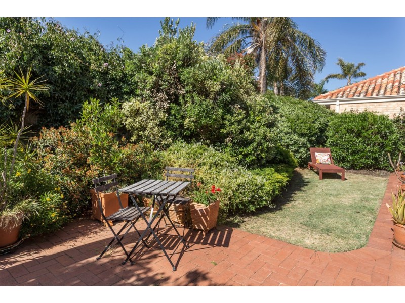 21 Jubaea Gardens, Mount Claremont WA 6010