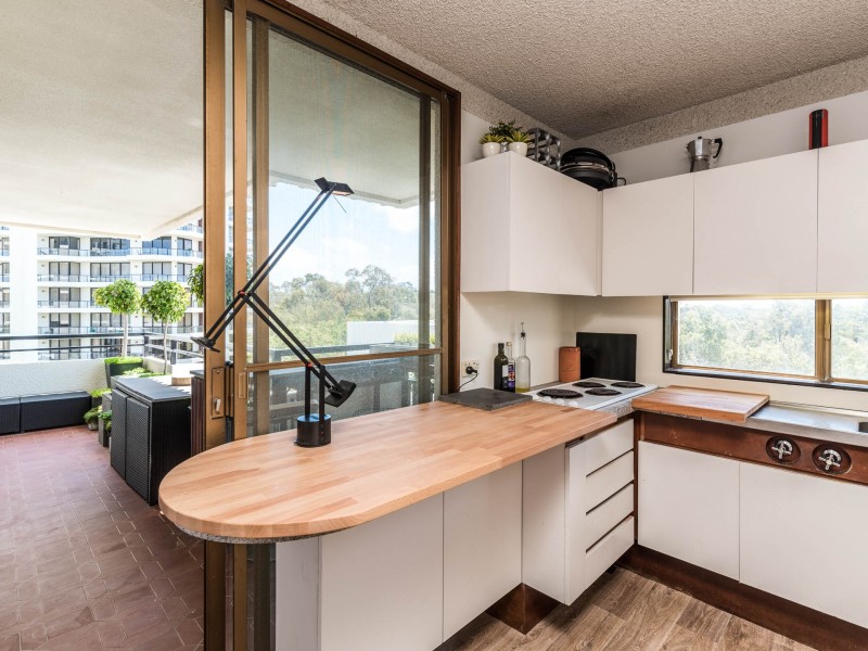 6/14 Kings Park Ave, Crawley WA 6009