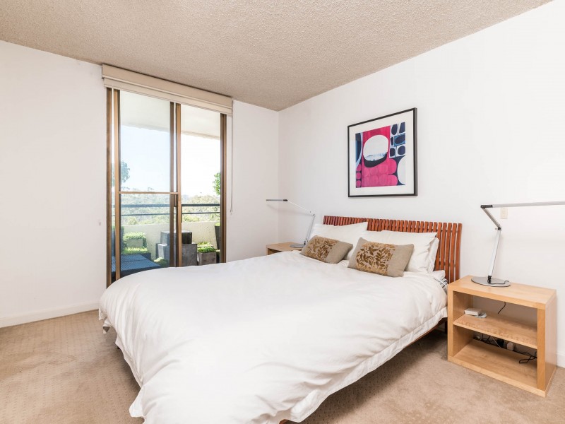 6/14 Kings Park Ave, Crawley WA 6009