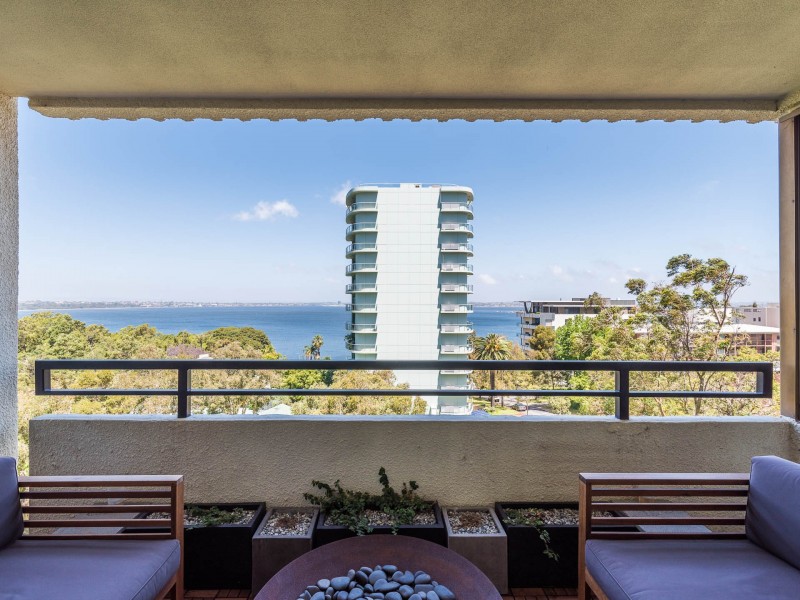 6/14 Kings Park Ave, Crawley WA 6009