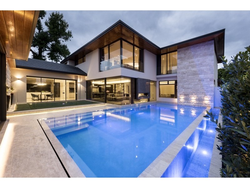 26 Hobbs Ave, Dalkeith WA 6009