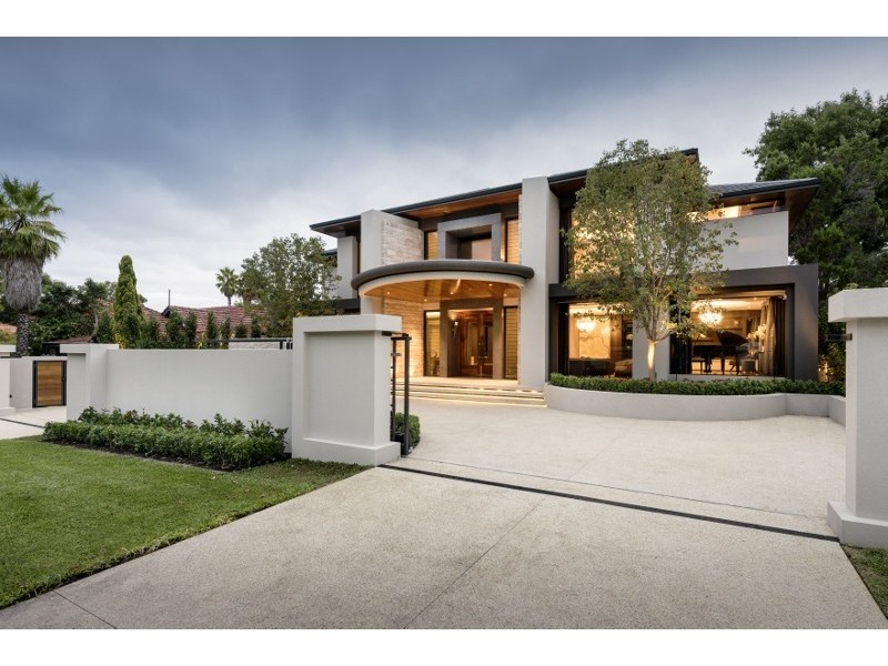 26 Hobbs Ave, Dalkeith WA 6009