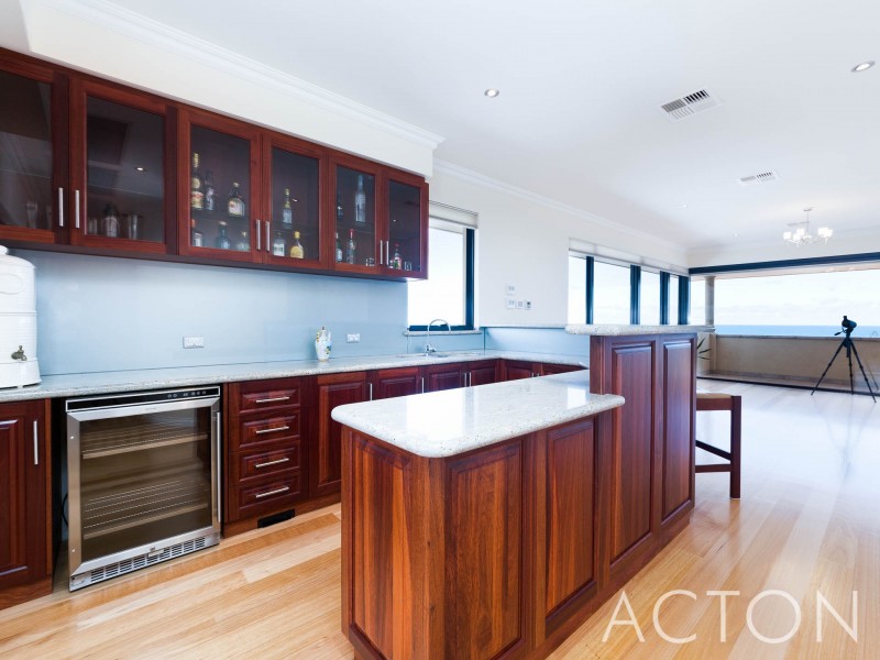 11 Beard Street, Beaconsfield WA 6162