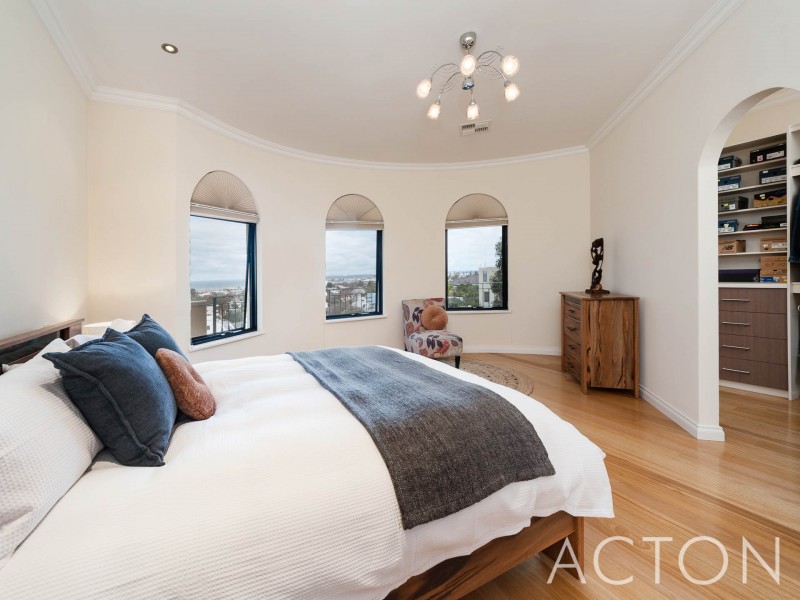 11 Beard Street, Beaconsfield WA 6162