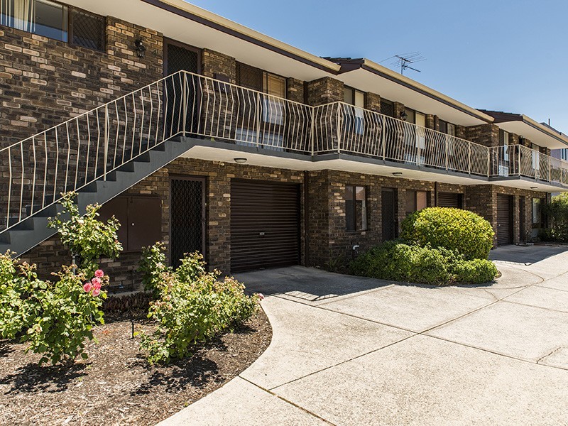 1/2 Waroonga Road, Nedlands WA 6009