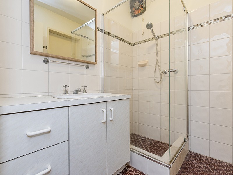 1/2 Waroonga Road, Nedlands WA 6009