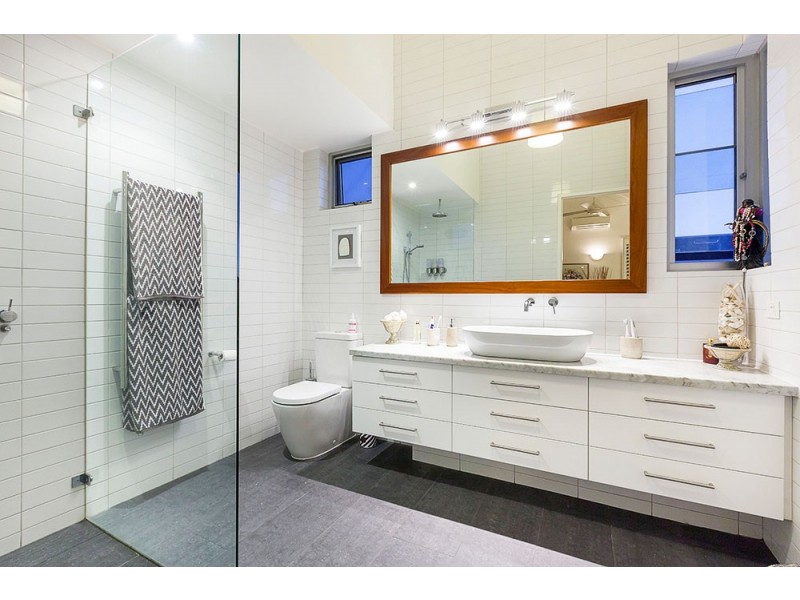 21 Keeling Way, South Fremantle WA 6162