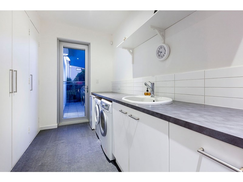21 Keeling Way, South Fremantle WA 6162
