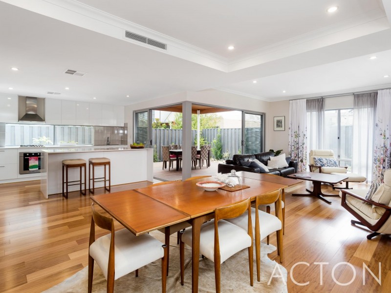 12 Lime Street, North Fremantle WA 6159