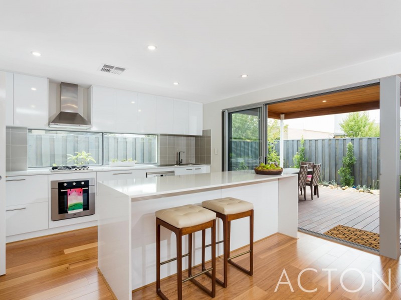 12 Lime Street, North Fremantle WA 6159