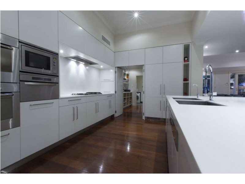 34 Brockman Avenue, Dalkeith WA 6009