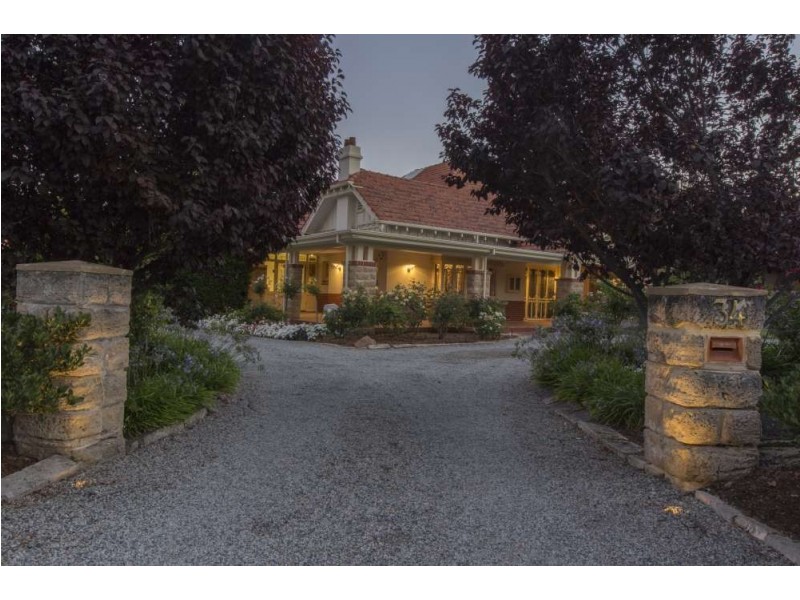 34 Brockman Avenue, Dalkeith WA 6009