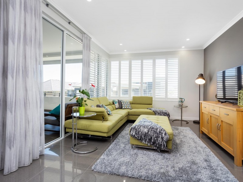 5 Draper Street, North Coogee WA 6163