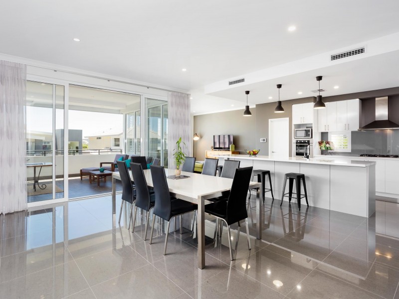 5 Draper Street, North Coogee WA 6163