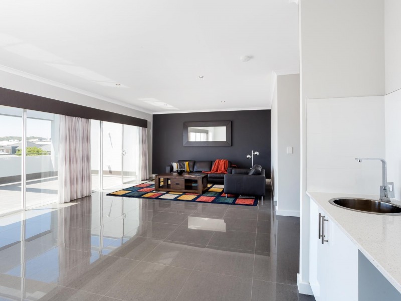 5 Draper Street, North Coogee WA 6163