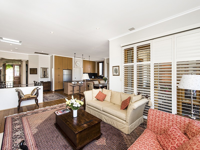 11B Kingsmill Street, Claremont WA 6010