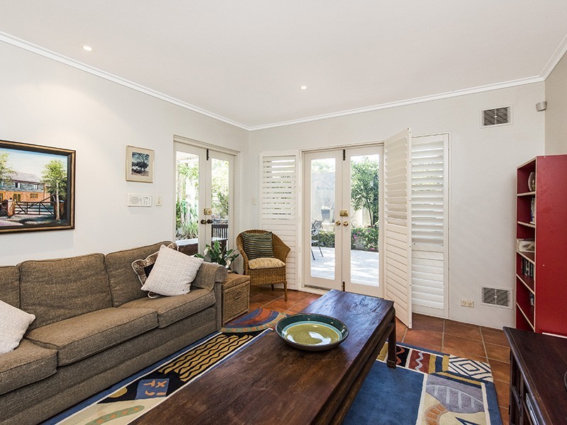 11B Kingsmill Street, Claremont WA 6010