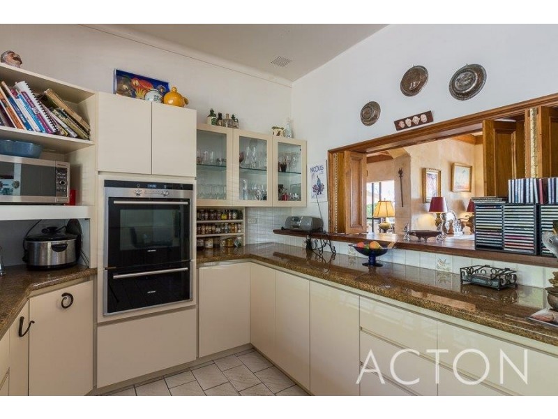 17 Saunders Street, Mosman Park WA 6012