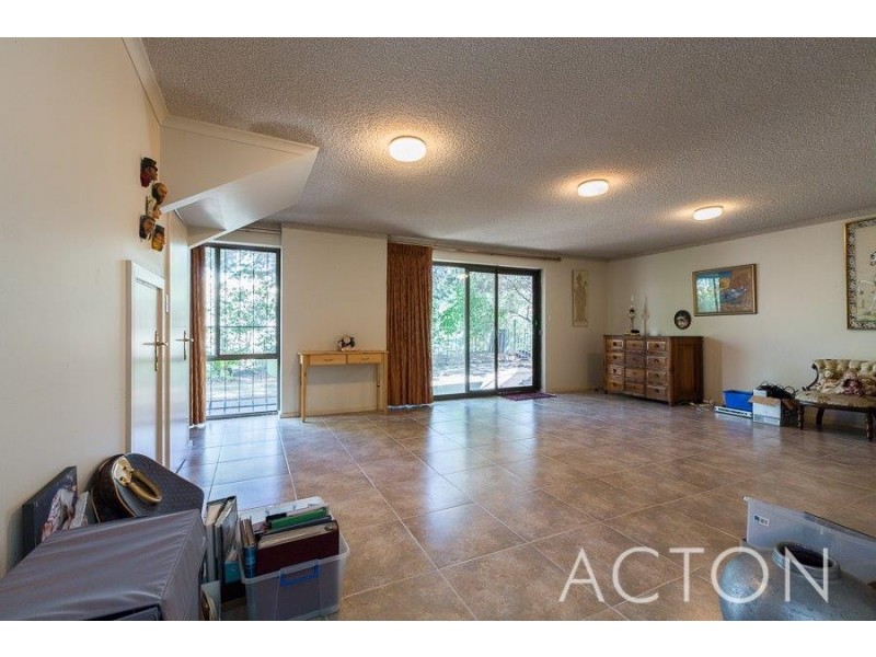 17 Saunders Street, Mosman Park WA 6012