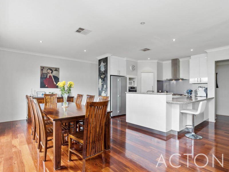 8 Waterford Street, Beaconsfield WA 6162