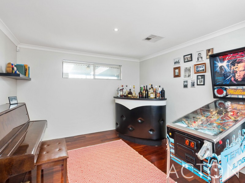 8 Waterford Street, Beaconsfield WA 6162