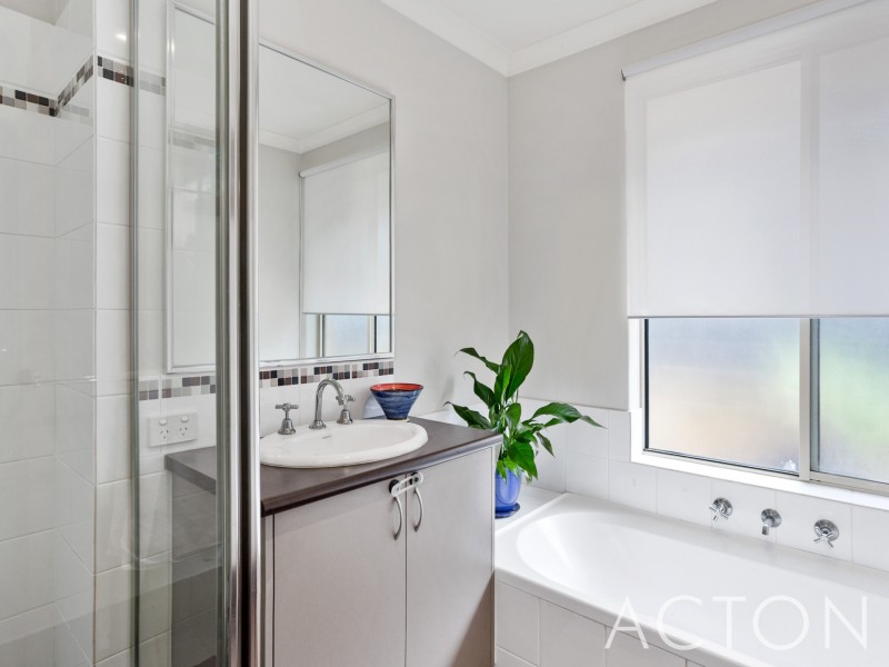 8 Waterford Street, Beaconsfield WA 6162