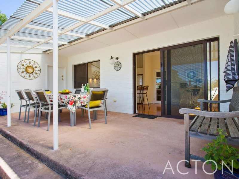 8B Richardson Ave, Claremont WA 6010