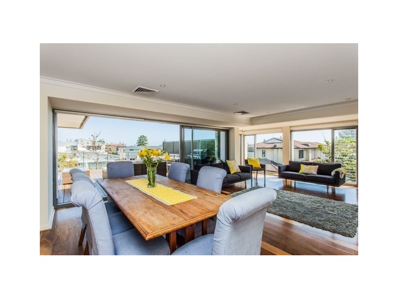 2/60 North Street, Cottesloe WA 6011