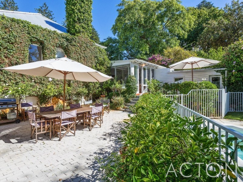 73 Shenton Road, Swanbourne WA 6010