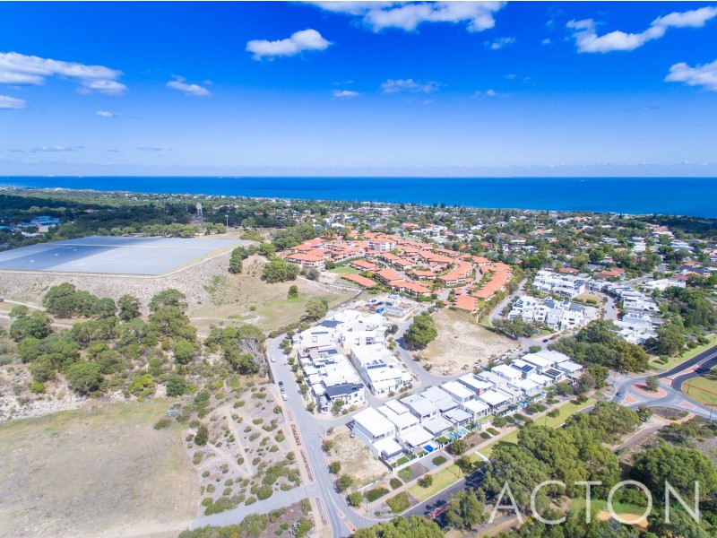2 Omaroo Terrace, City Beach WA 6015