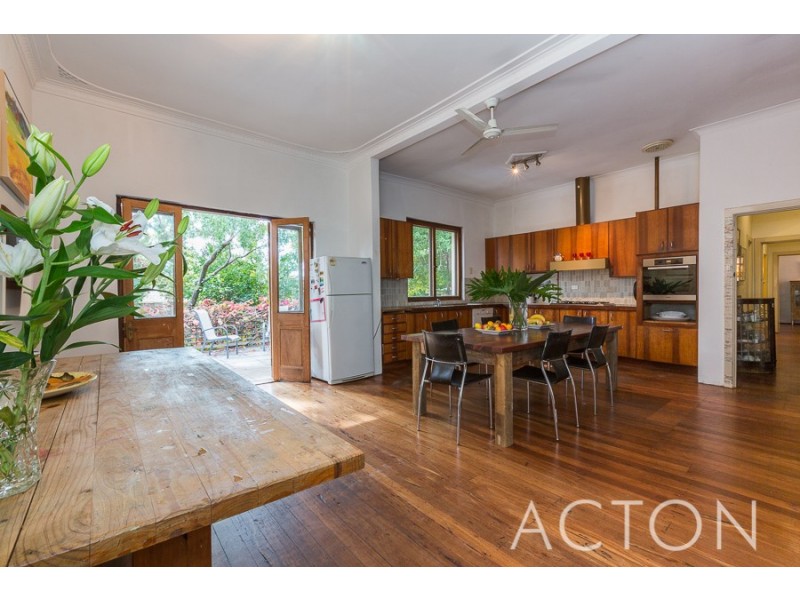 11 Watkins Road, Dalkeith WA 6009