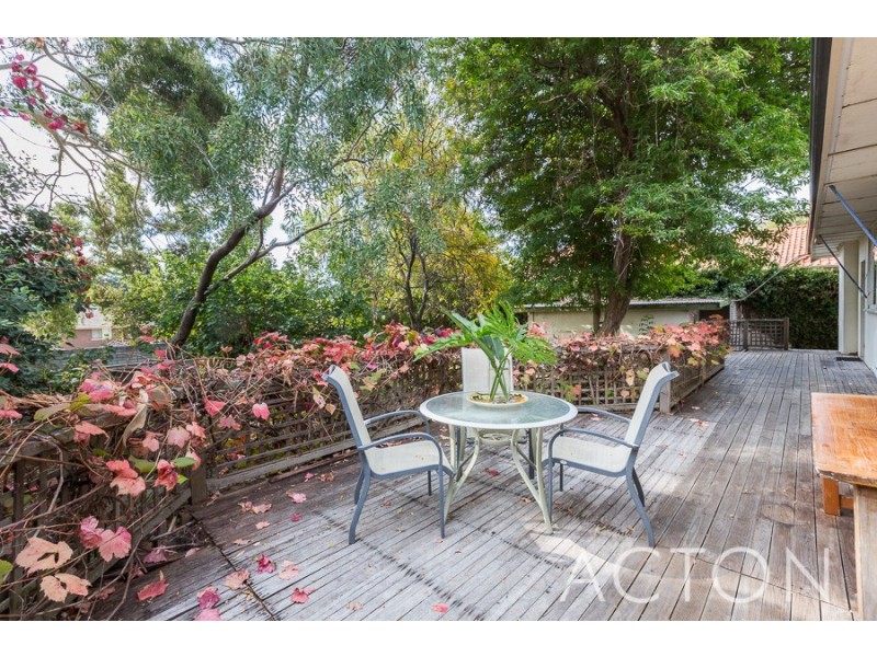 11 Watkins Road, Dalkeith WA 6009