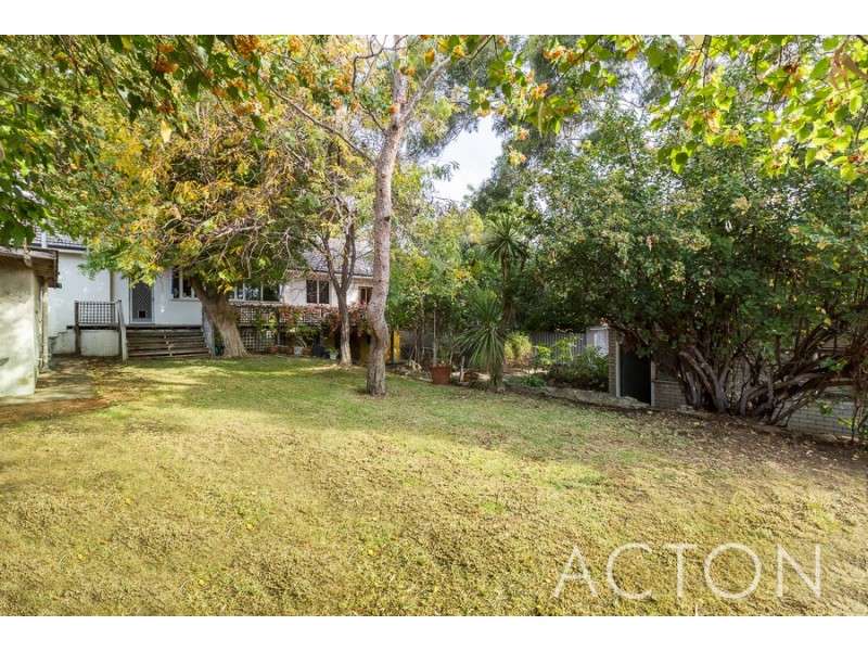 11 Watkins Road, Dalkeith WA 6009