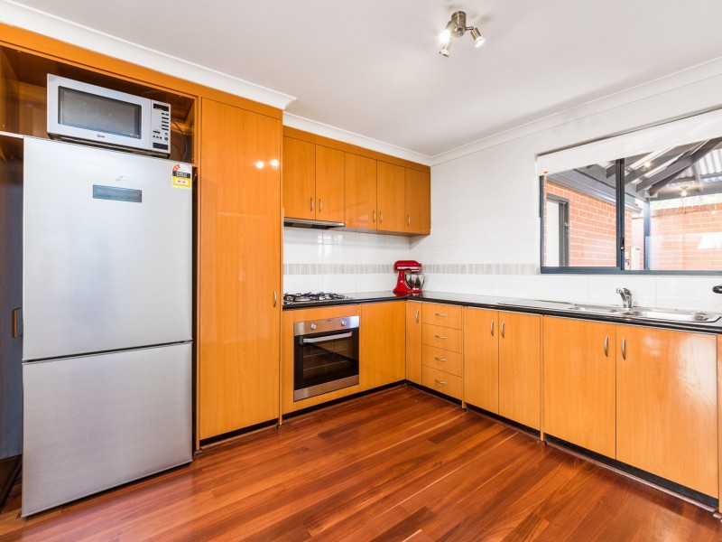 18/27 Burns Street, North Fremantle WA 6159