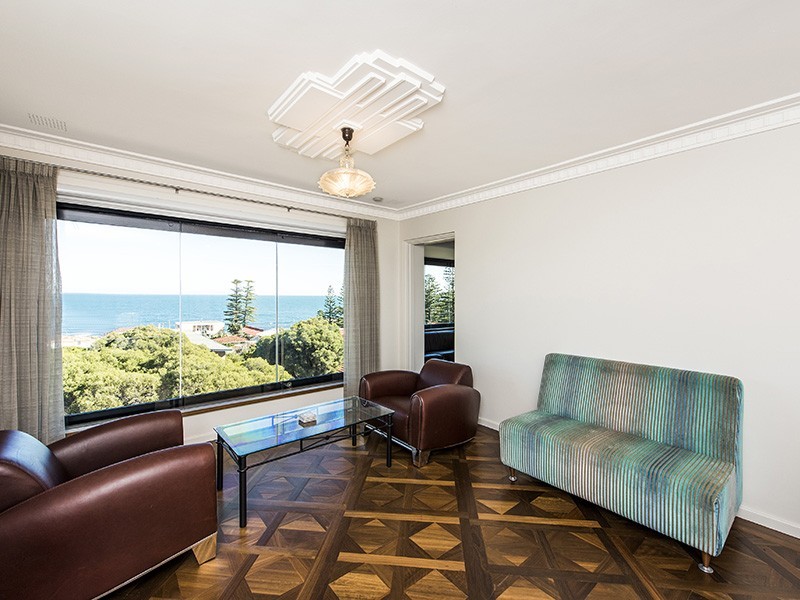 10/22 Avonmore Tce, Cottesloe WA 6011