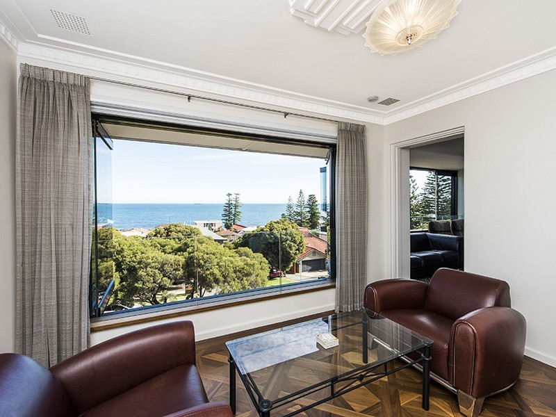 10/22 Avonmore Tce, Cottesloe WA 6011